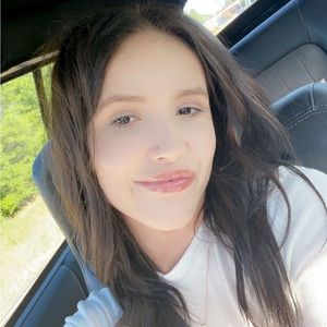 Meet your Posher, Leah